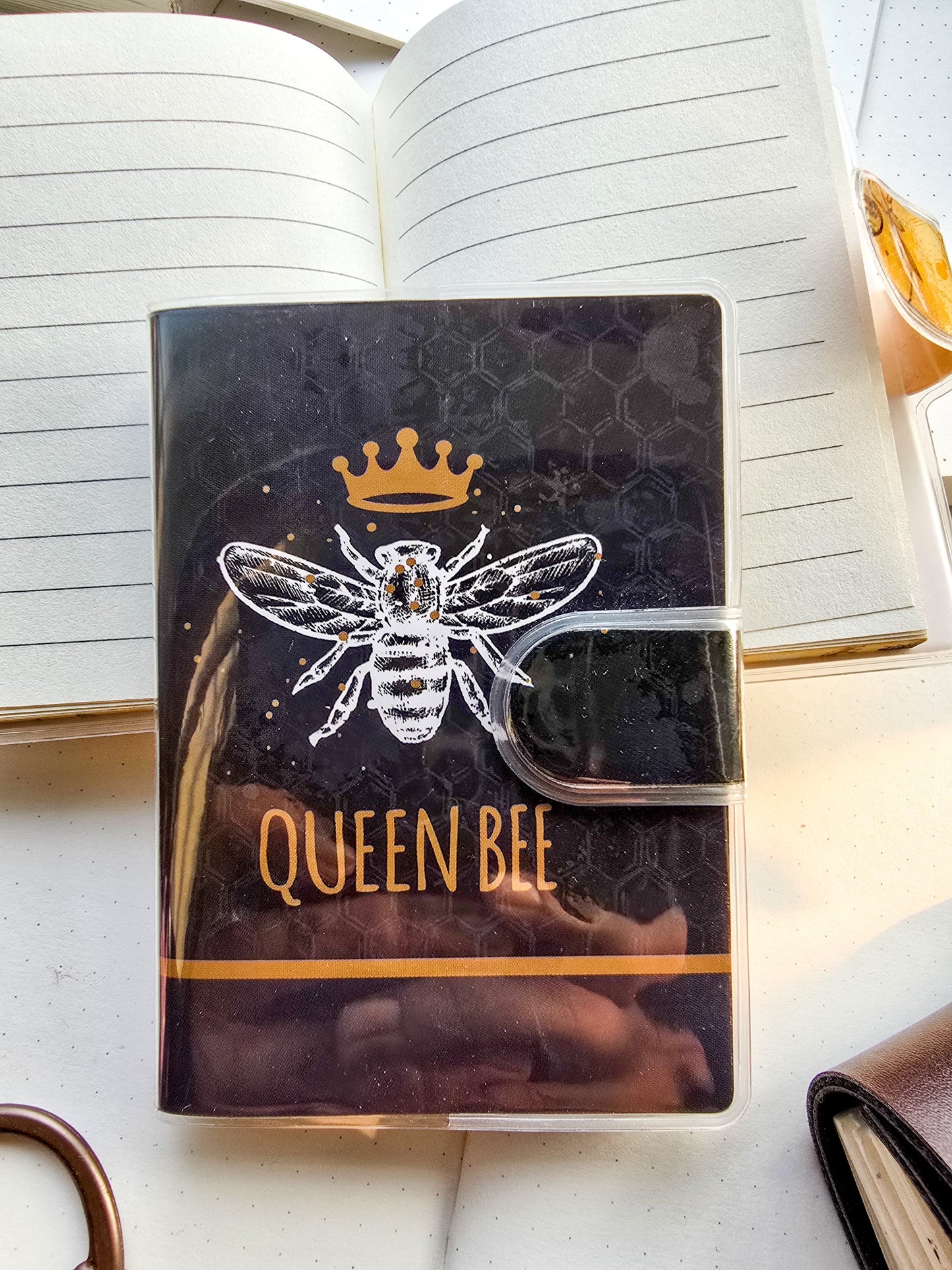 1500-35 QueenBee NoteBook Ruled Pages Black