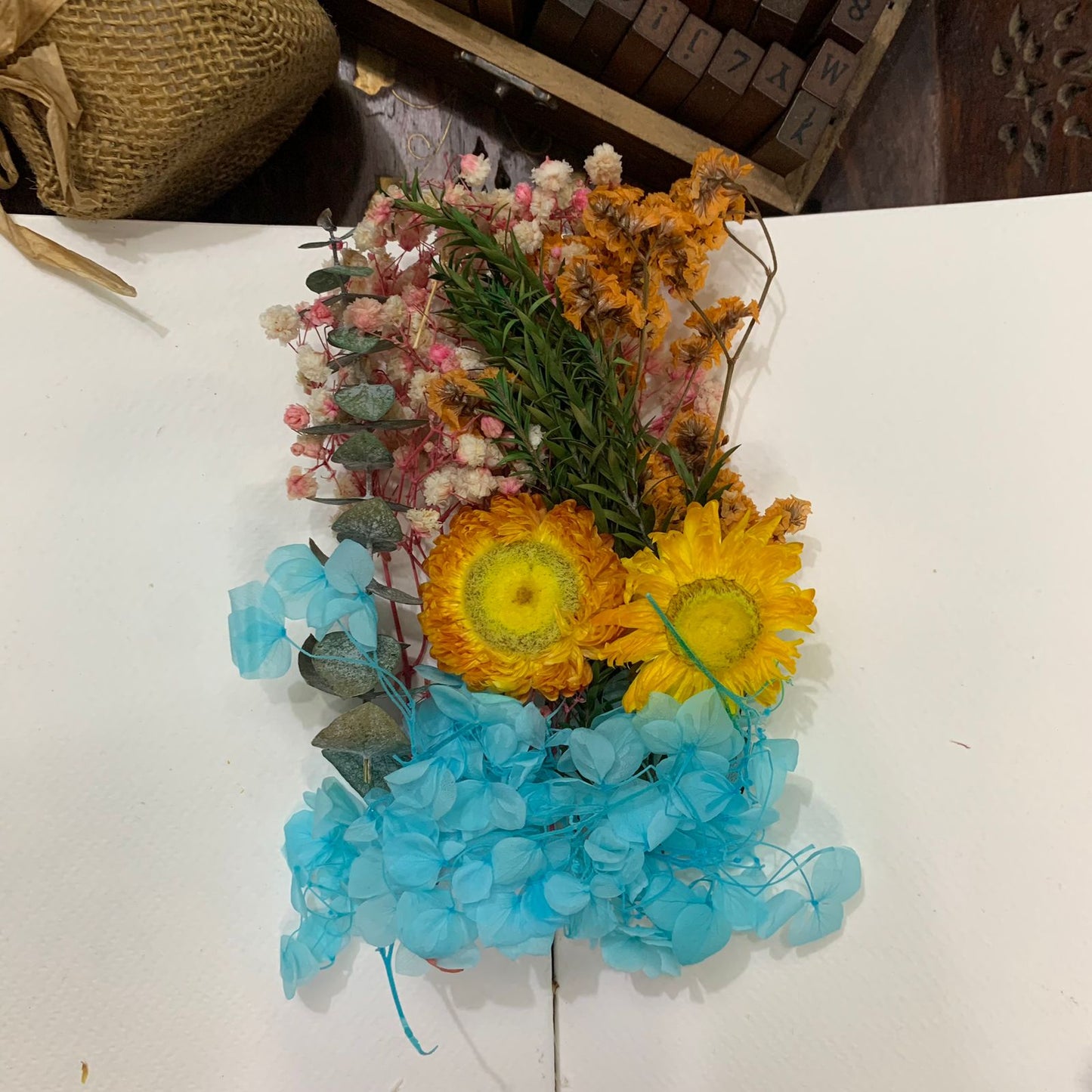 #MG-205-34 Dry Flower Box