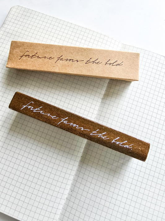 Mmk09D301 Wooden Stamp | Quote | The Wooden Stamp MoCard | Fortune favors the hold