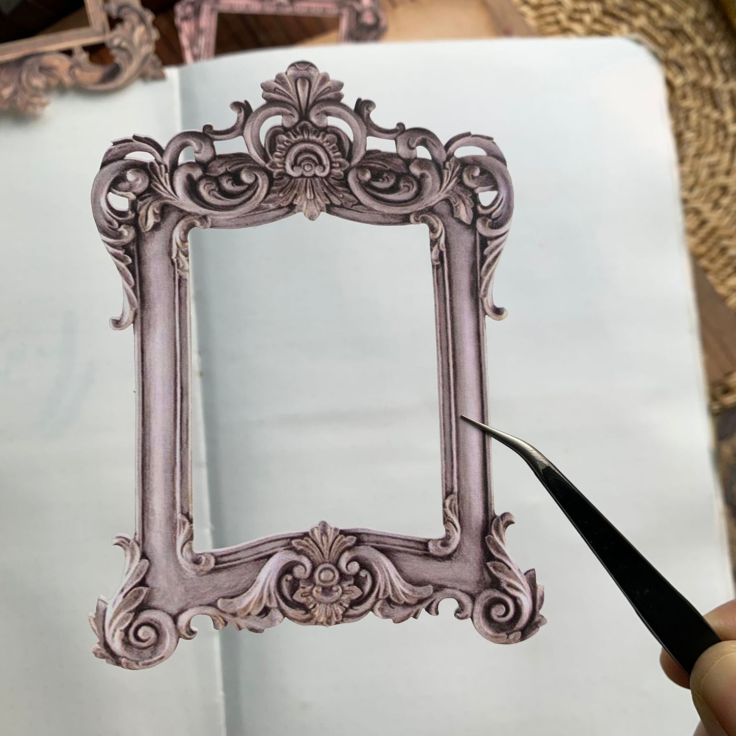 MG0240548 Vintage Frame Paper Cutout 80*100Mm 10Pc
