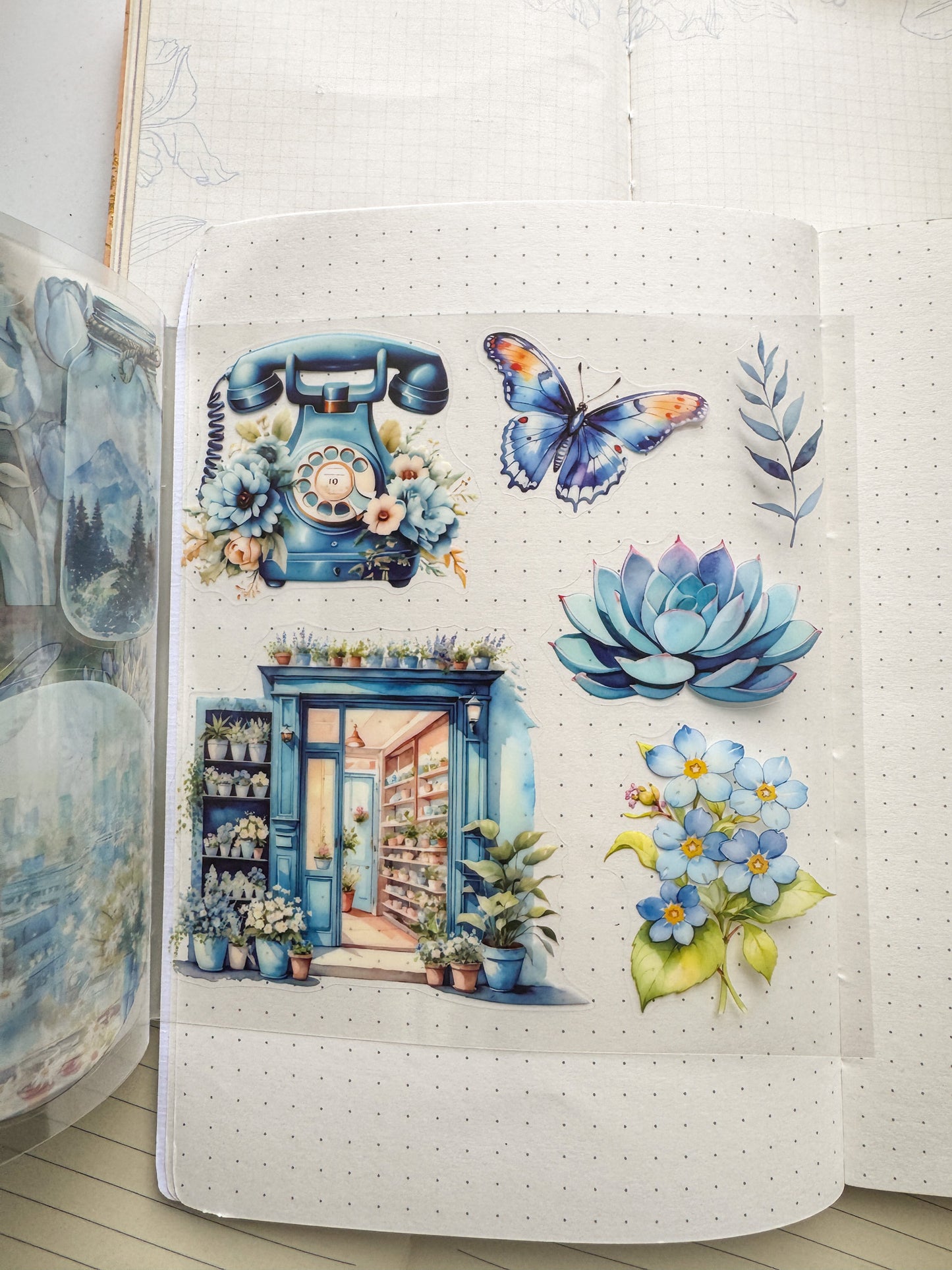 Wssl402 Pet Sticker Book | Colorful Forest | 30 pages