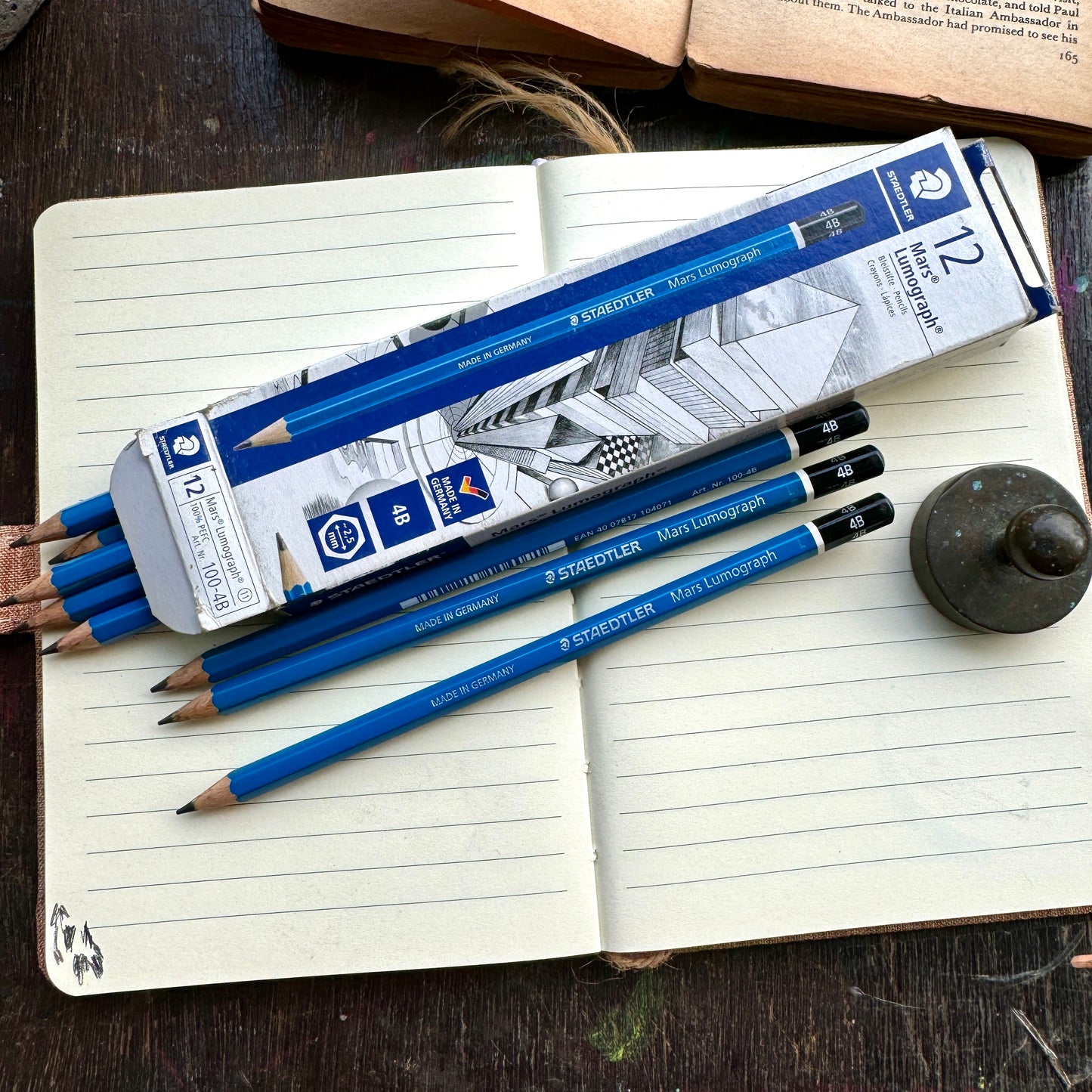 1 pc Staedtler Mars Lumograph pencils black 4b Sketch material