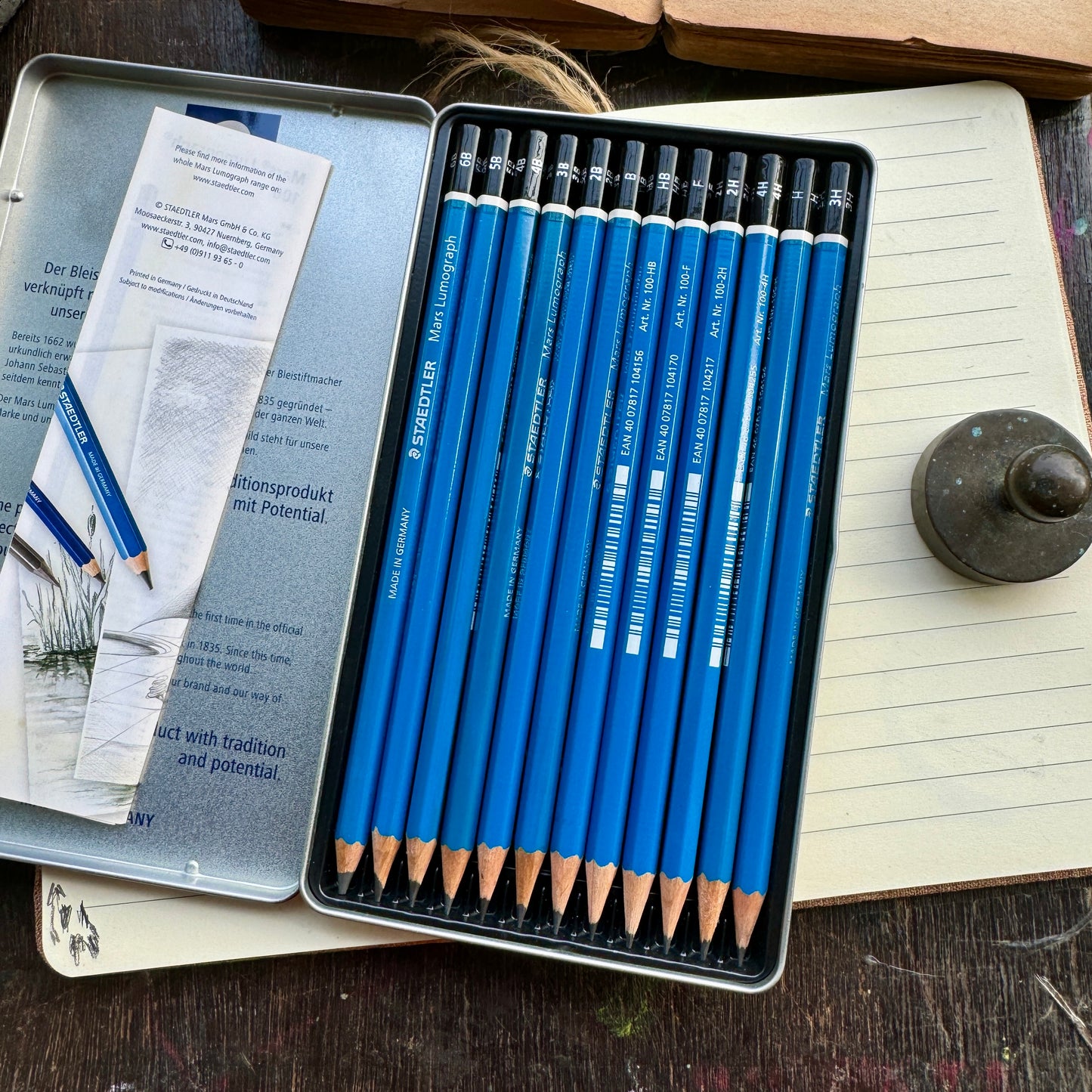 STAEDTLER - Drawing pencil Set of 12 with Metal case | containing 12 drawing pencils in assorted degrees | sketch