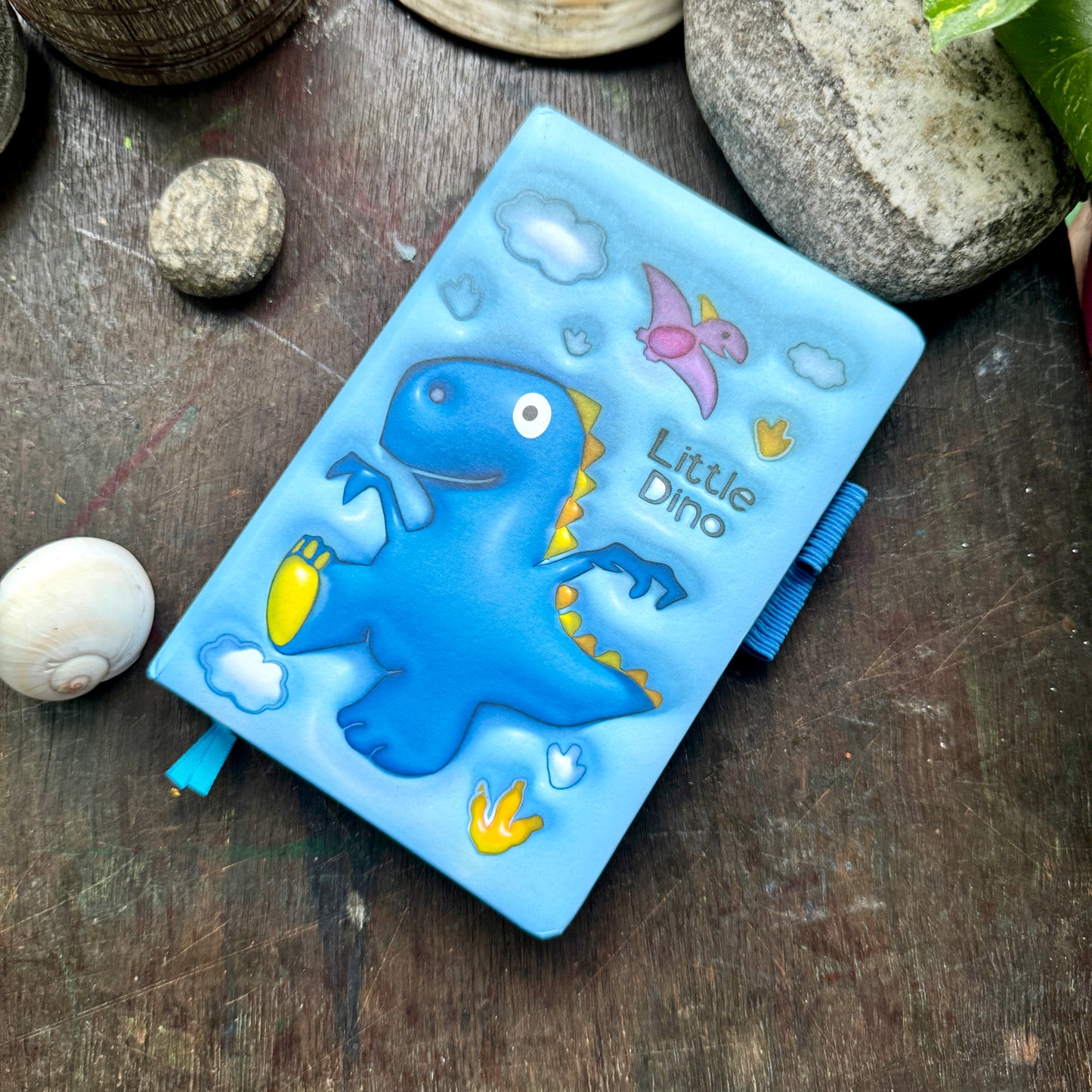 650015 A6 Little Dinosaurs Blue Notebook