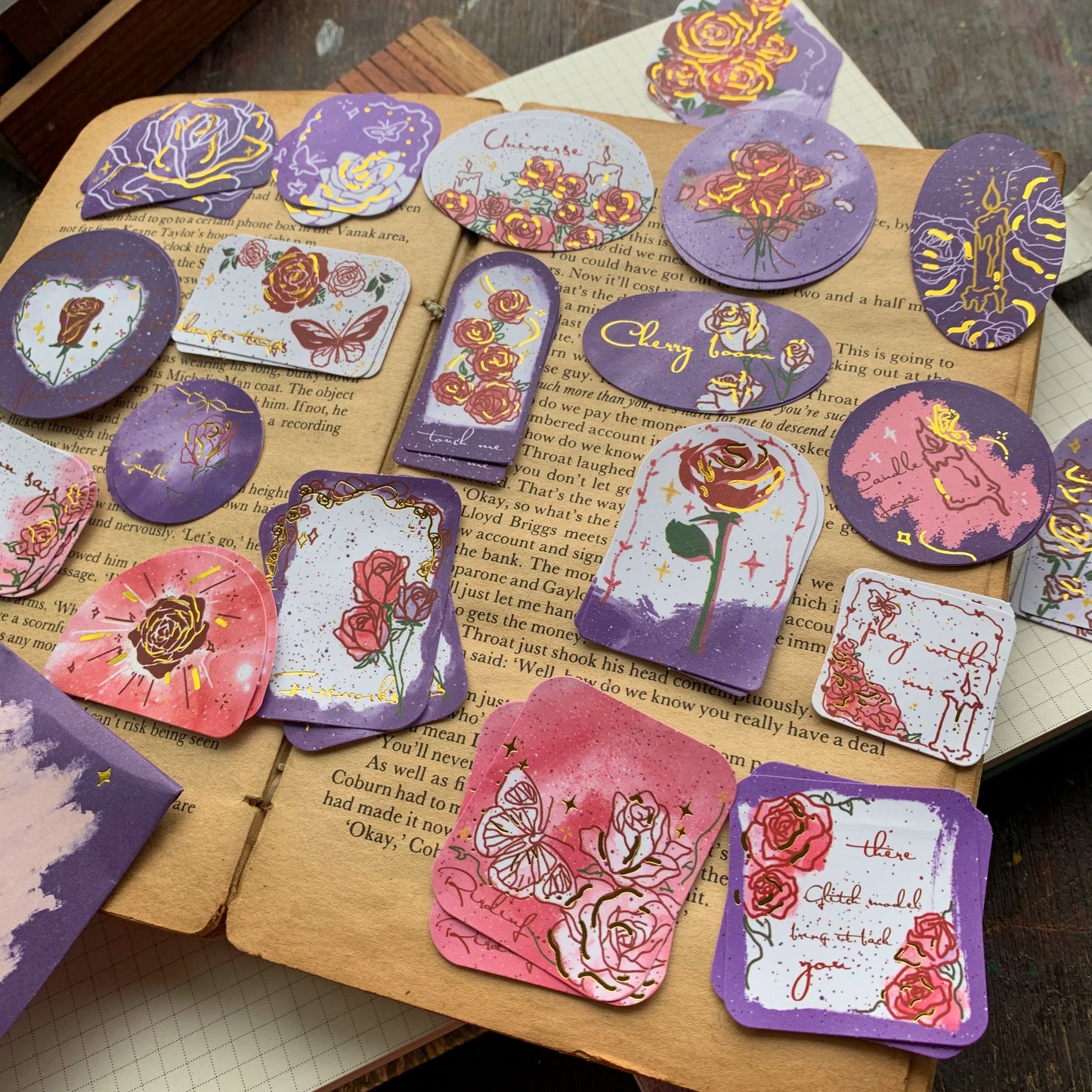 KQ0523Rw Lost Rose Paper Sticker Foiled | 20 design / 40 pic