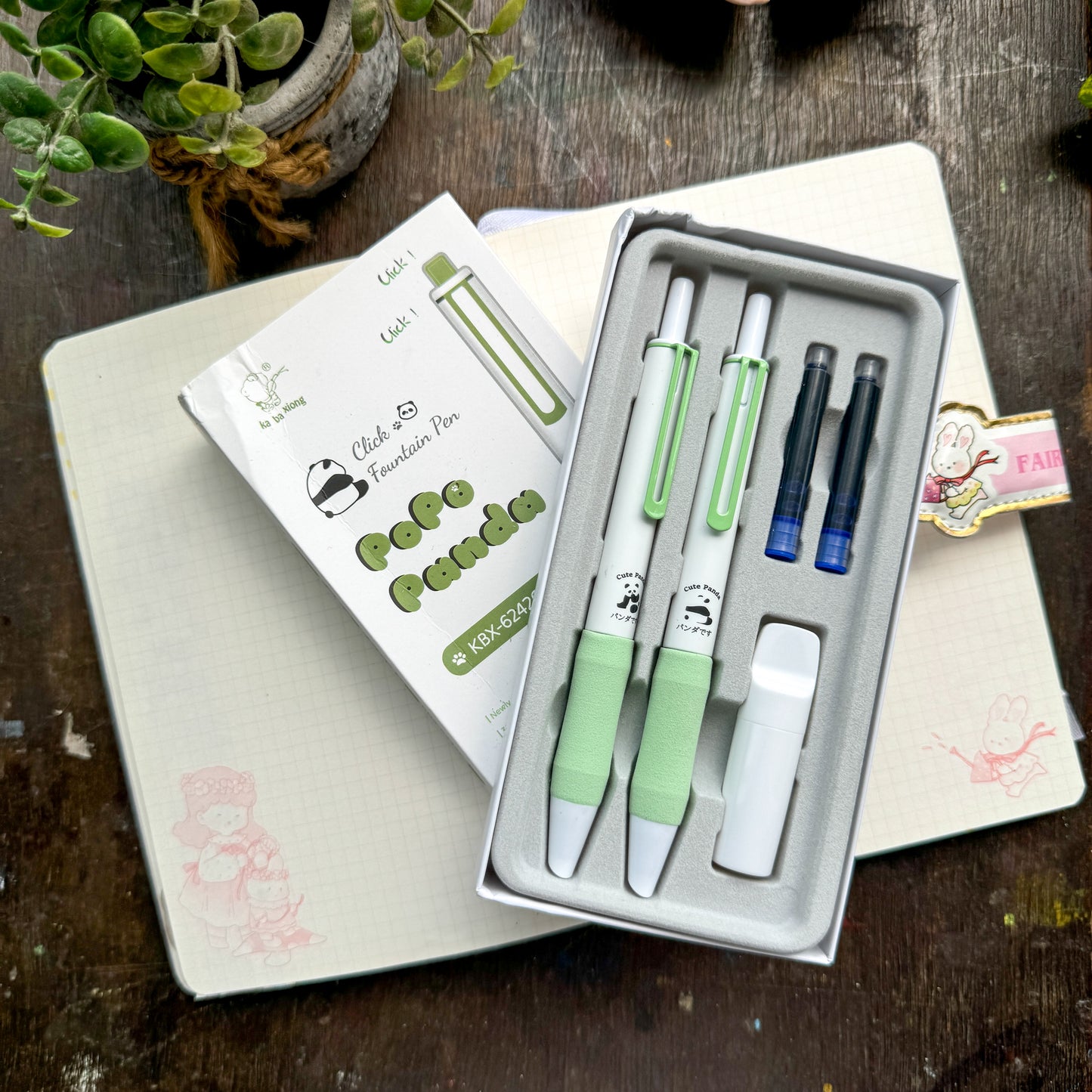 KBX6242cc | Pinteresty Click Fountain pen 2 pen set Green Panda | Blue Ink | Refillable 6 free cartridges & 1 Nib Polish