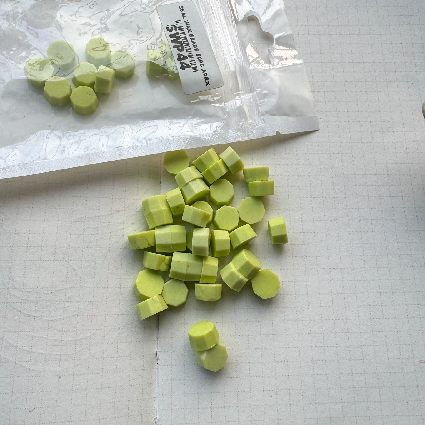 #SWP44 - Wax Beads 1 Pckt = 50 Pcs Approx