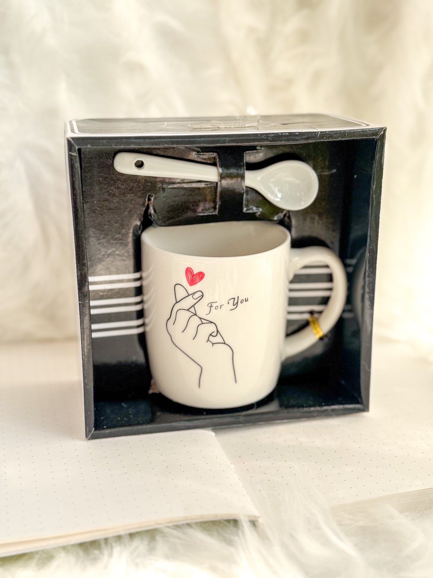 Kv0307-m24 MUG Elegant Cup With Spoon For Gifting