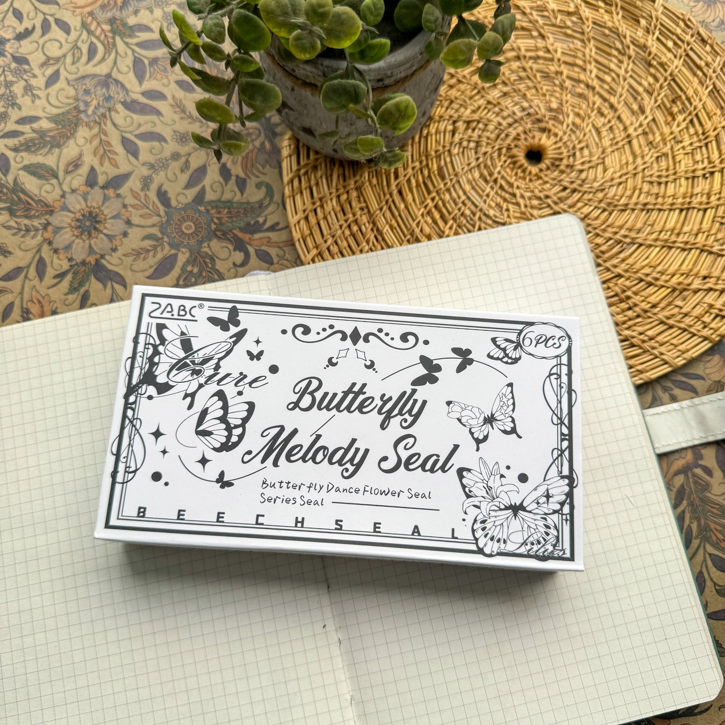 DWHY201 - seal butterfly flower print series retro beech wooden seal hand account decoration tools 6 pieces into