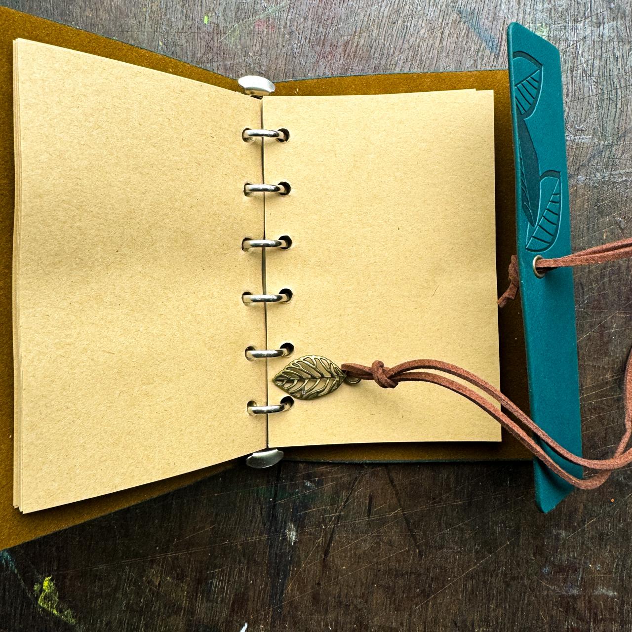 Mg265e1 A6 Vintage Journal Notebook with Craft Paper Bottle green