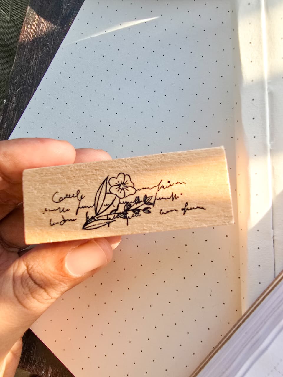 MGYJ606-2 Wooden Stamp Flower Letter