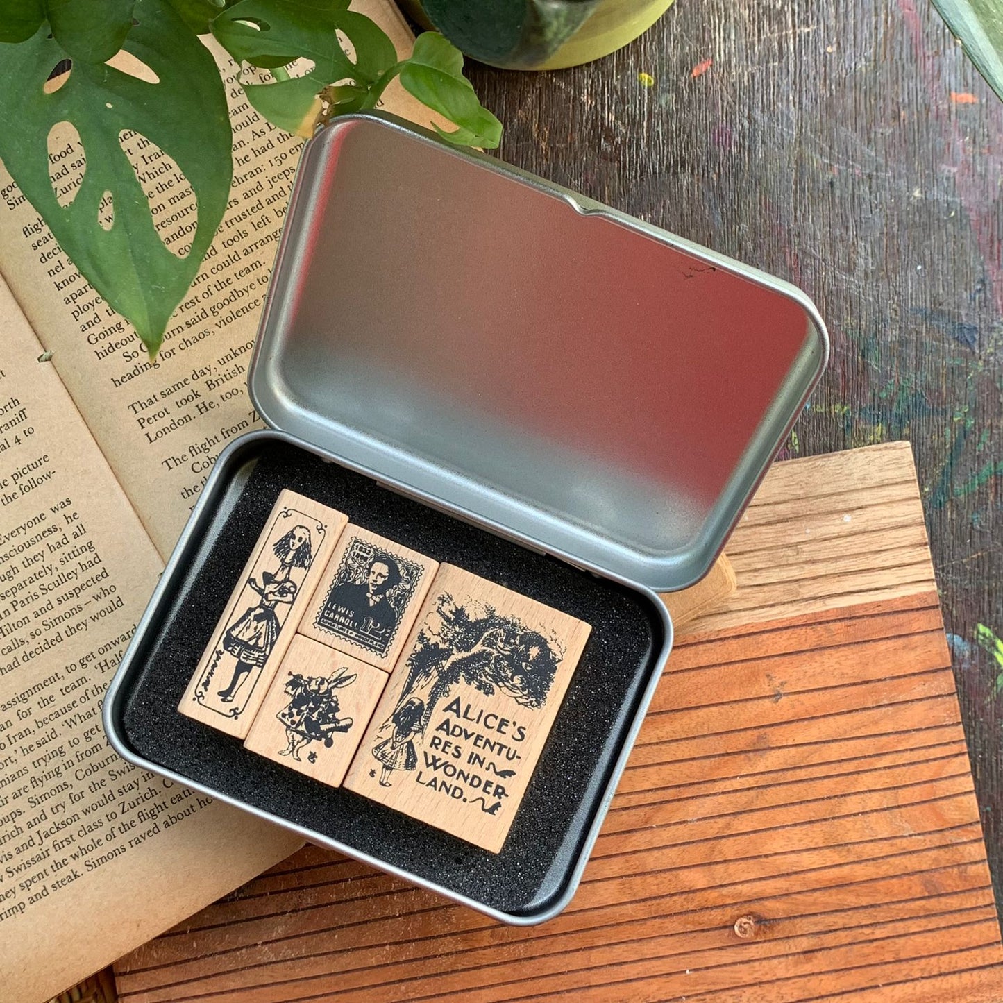 QWAS4 - Antique Wooden Stamp | 4 Pcs