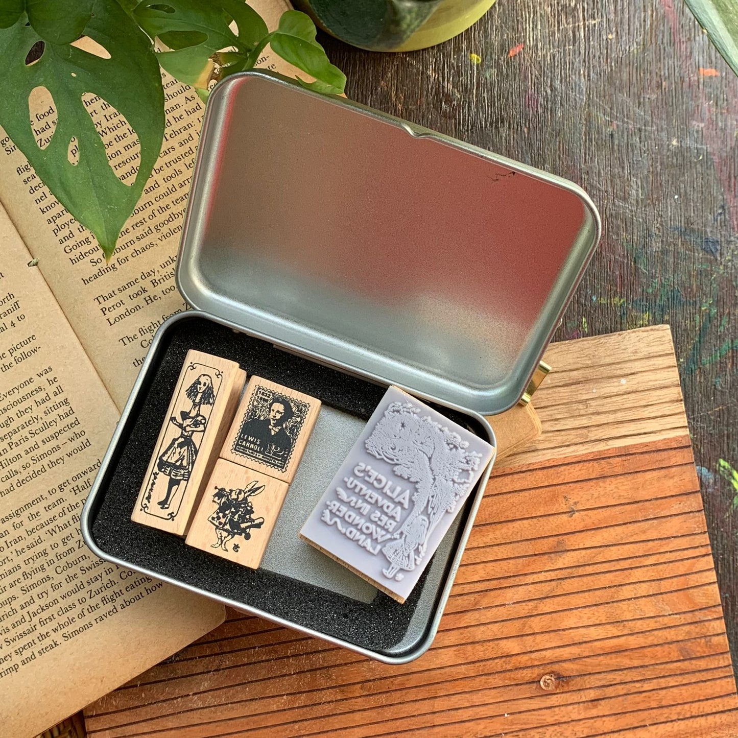 QWAS4 - Antique Wooden Stamp | 4 Pcs