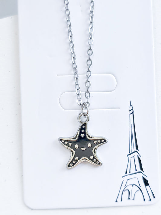 YJ-P4135 | Star Pendant Necklace Silver |