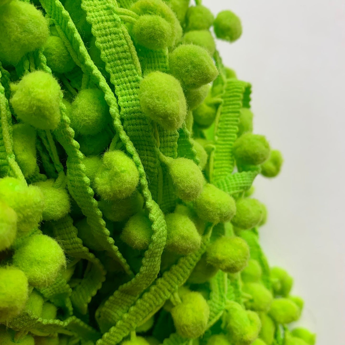 #11 Pom Pom Lace 2 mtr | Pom pom Size : approx 10mm