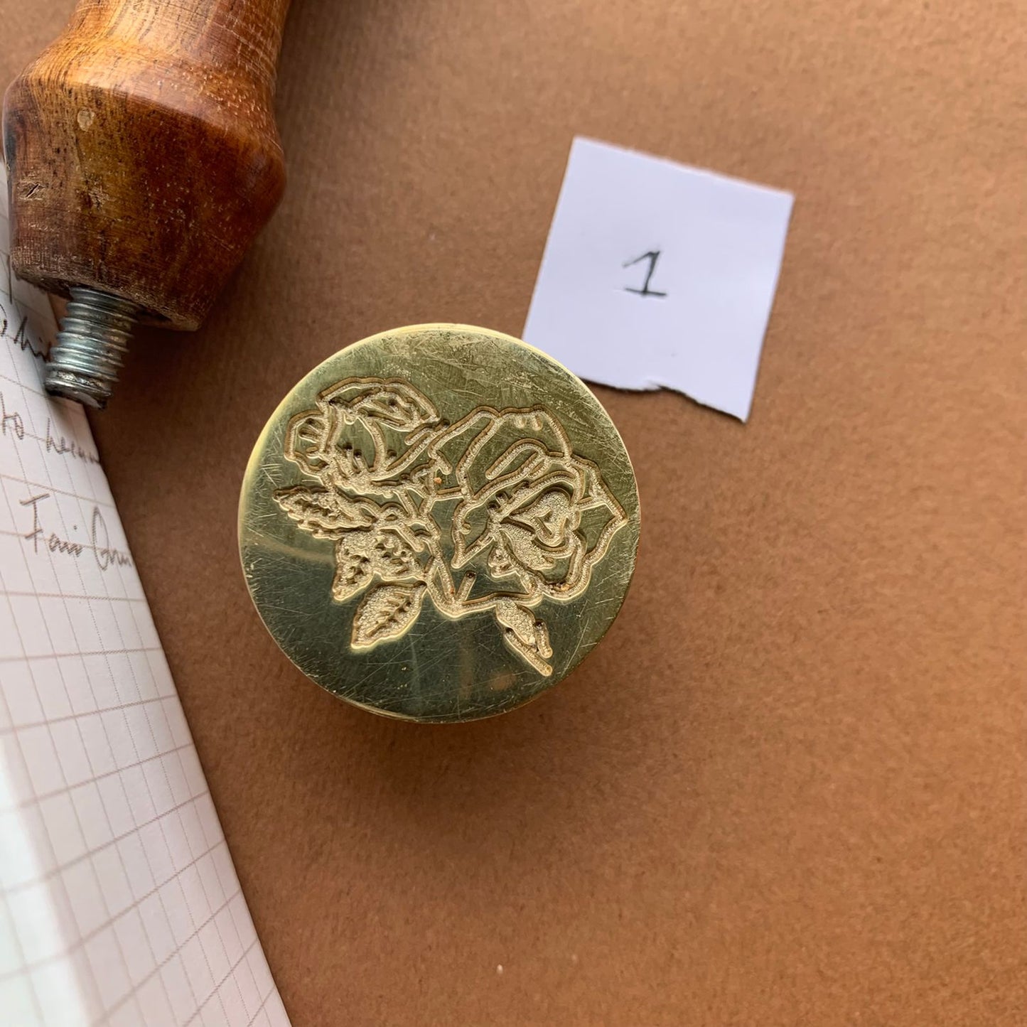 AW1 - Premium Seal Wax Stamp with Wooden Handle | 30mm Diameter