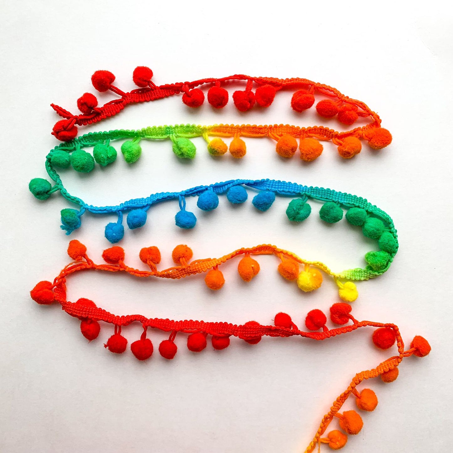 #1 Pom Pom Lace Multicolor 2 mtr | Pom pom Size : approx 10mm