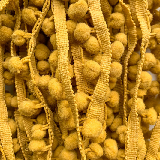 #3 Pom Pom Lace 2 mtr | Pom pom Size : approx 10mm
