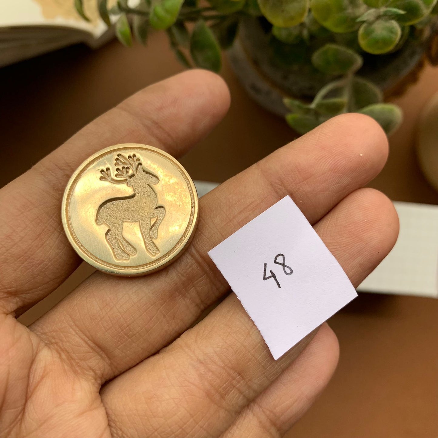 AW48 - Premium Seal Wax Stamp with Wooden Handle | 25mm Diameter