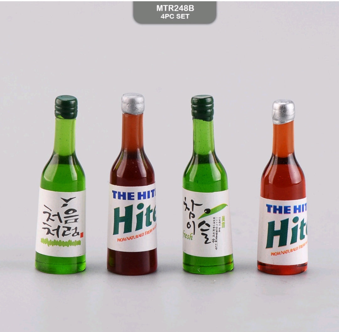 4Pcs Bottle Miniature Model MTR248B