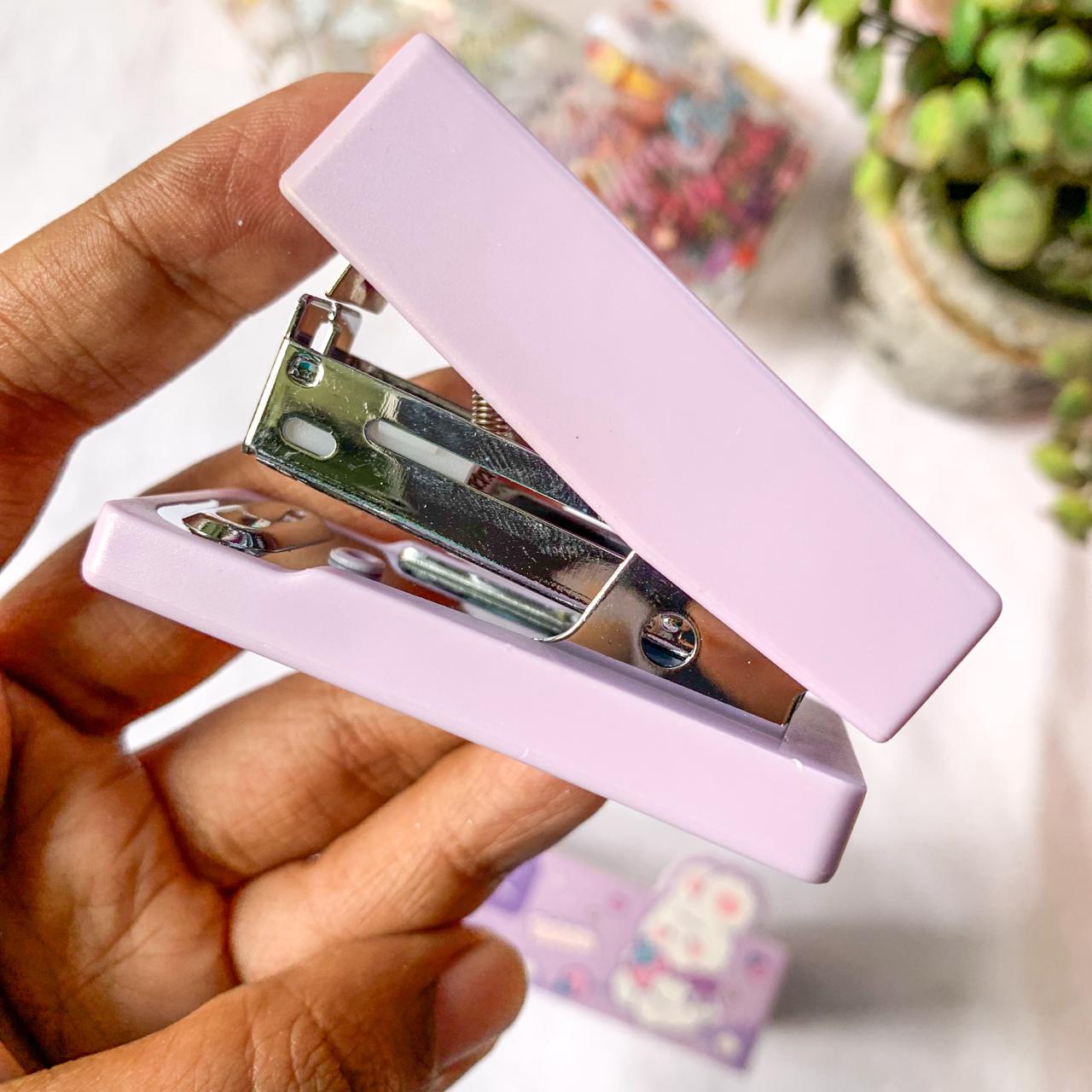 #3 - Kawaii Mini Stapler box with 1 Stapler pin pack