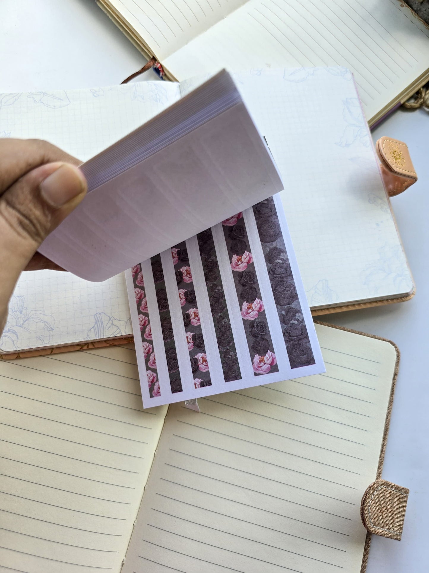 Smjsg401 Paper Sticker Book | Fallen Doll | 20 Pages 100*145mm PreCut Sticker