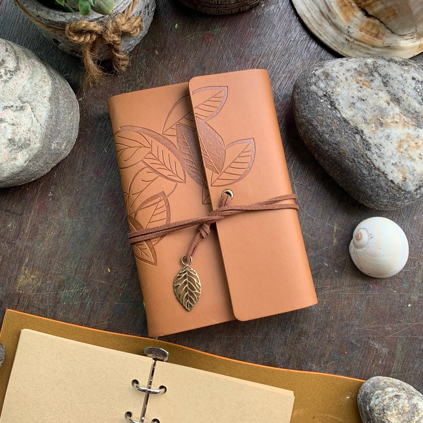 Mg265e4 A6 Vintage Journal Notebook with Craft Paper