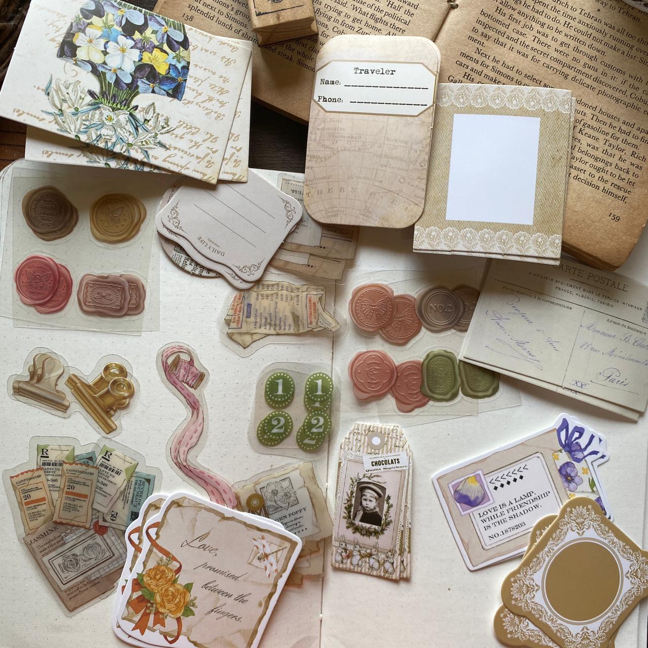 SCB6331 Retro Paper Cutout And Sticker 260PC