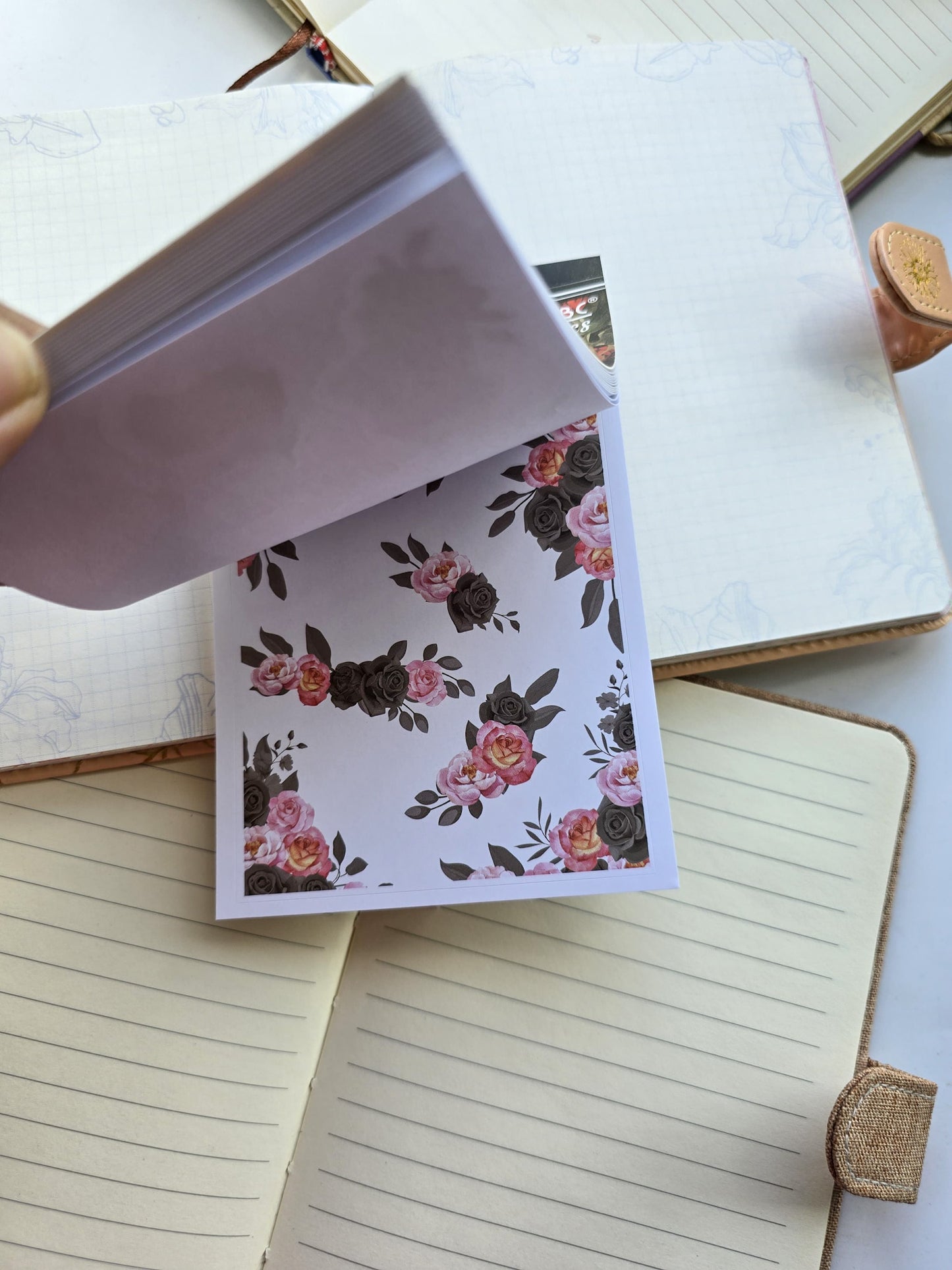 Smjsg401 Paper Sticker Book | Fallen Doll | 20 Pages 100*145mm PreCut Sticker