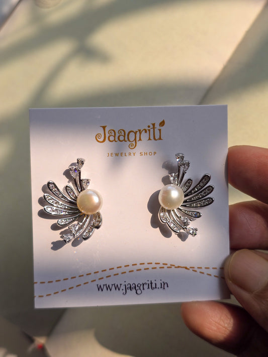 Statement Stud Earing Silver n Pearl