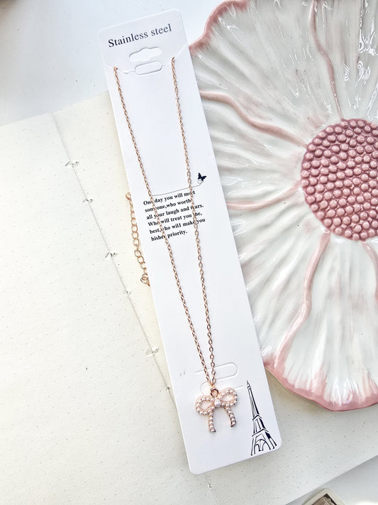 YJ-P41554 | Pearl Bow Tie Necklace Rose gold |