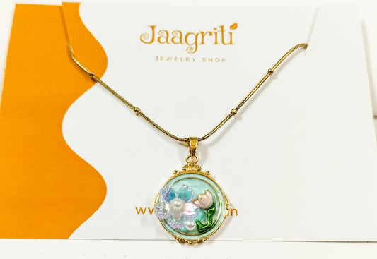 | 3D Floral Pendant Vintage Style Necklace |