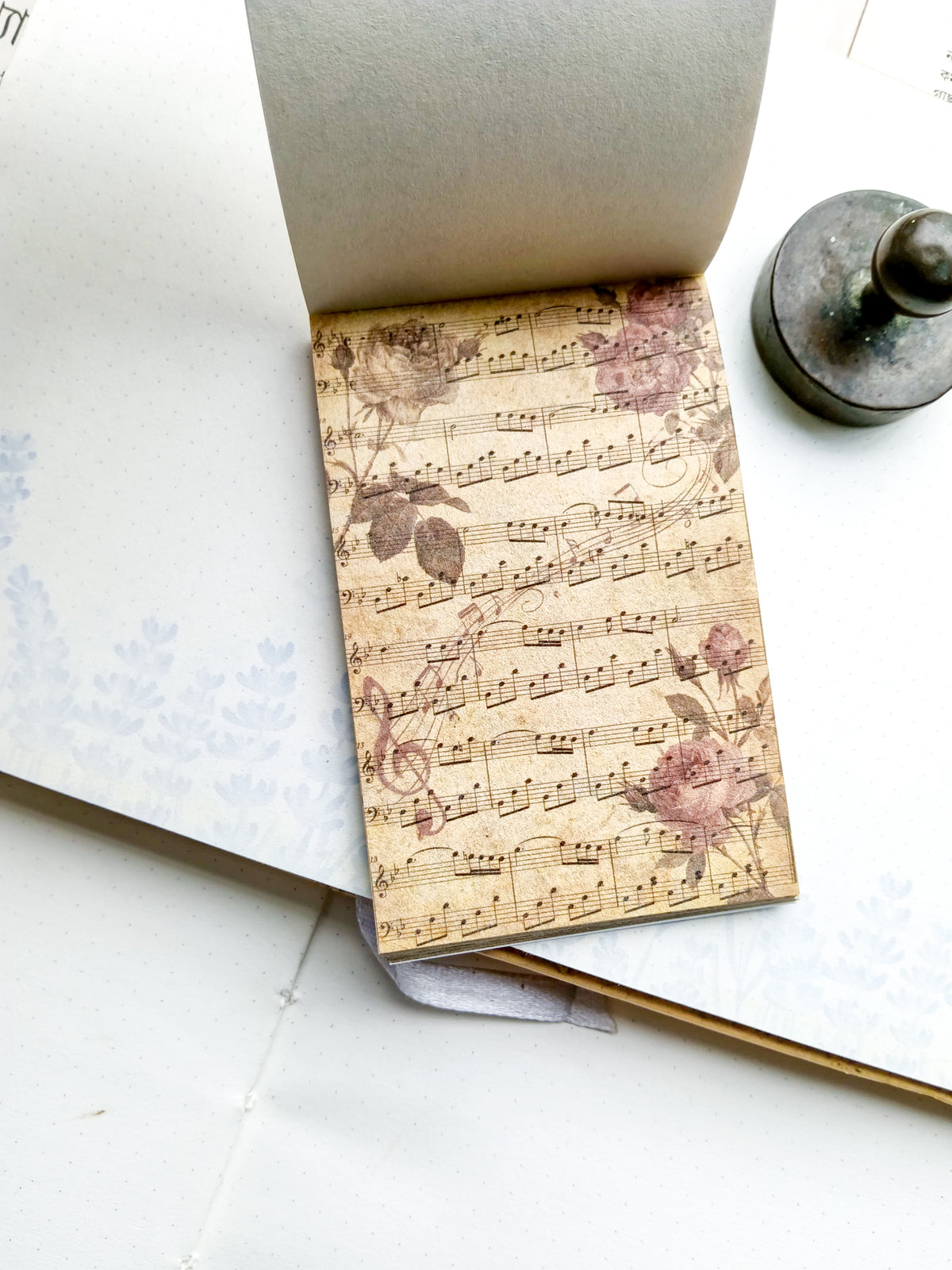 QFYN-602 |Golden Autumn Feast Vintage Journal Scrapbook Papers pad 50pcs | 67* 105mm