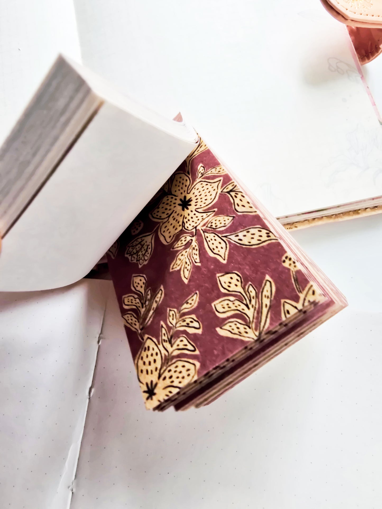 SYZM-602 | Vintage Journal Scrapbook Papers pad | 30 Designs | 30x2 Sheets | 80x50 mm