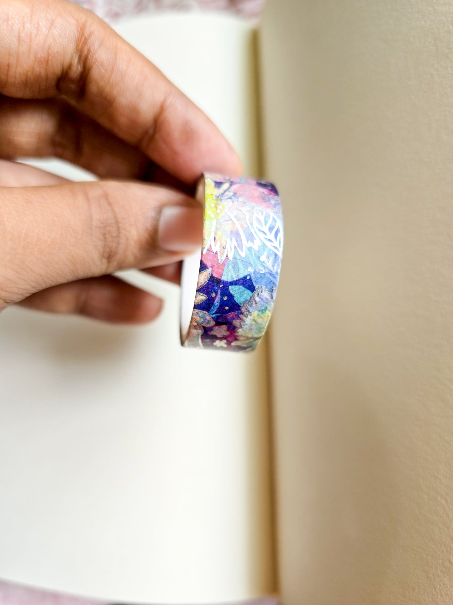 MG7836G | Appears To Be Decorative 1pcs Washi Tape With a Floral, Japanese-Style Design | 1.5mm