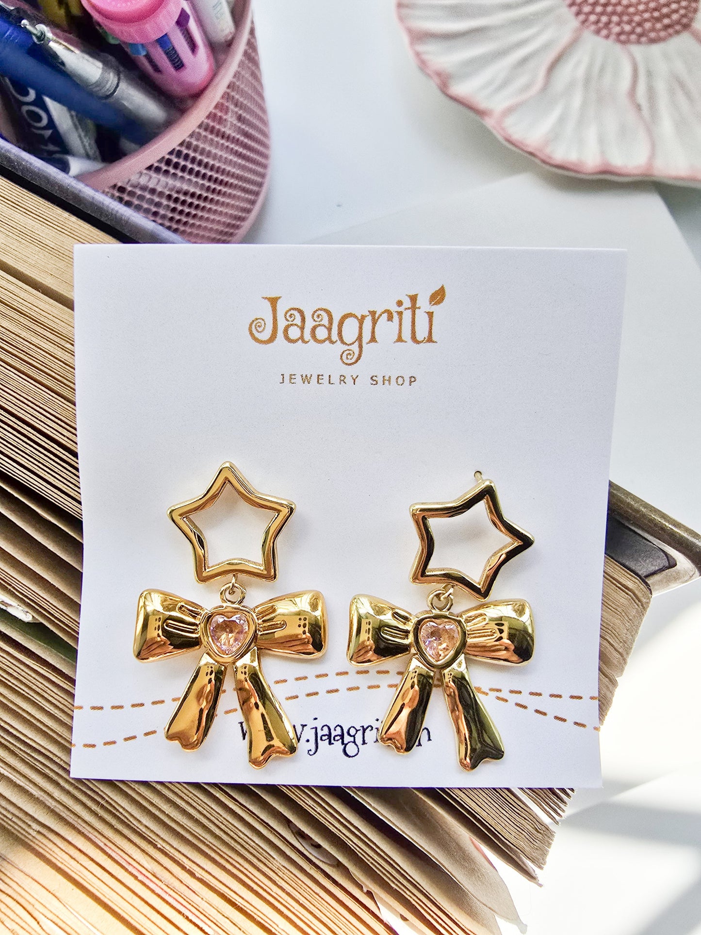 Anti-Tarnish Bow stud Earring  enmode lifestyle