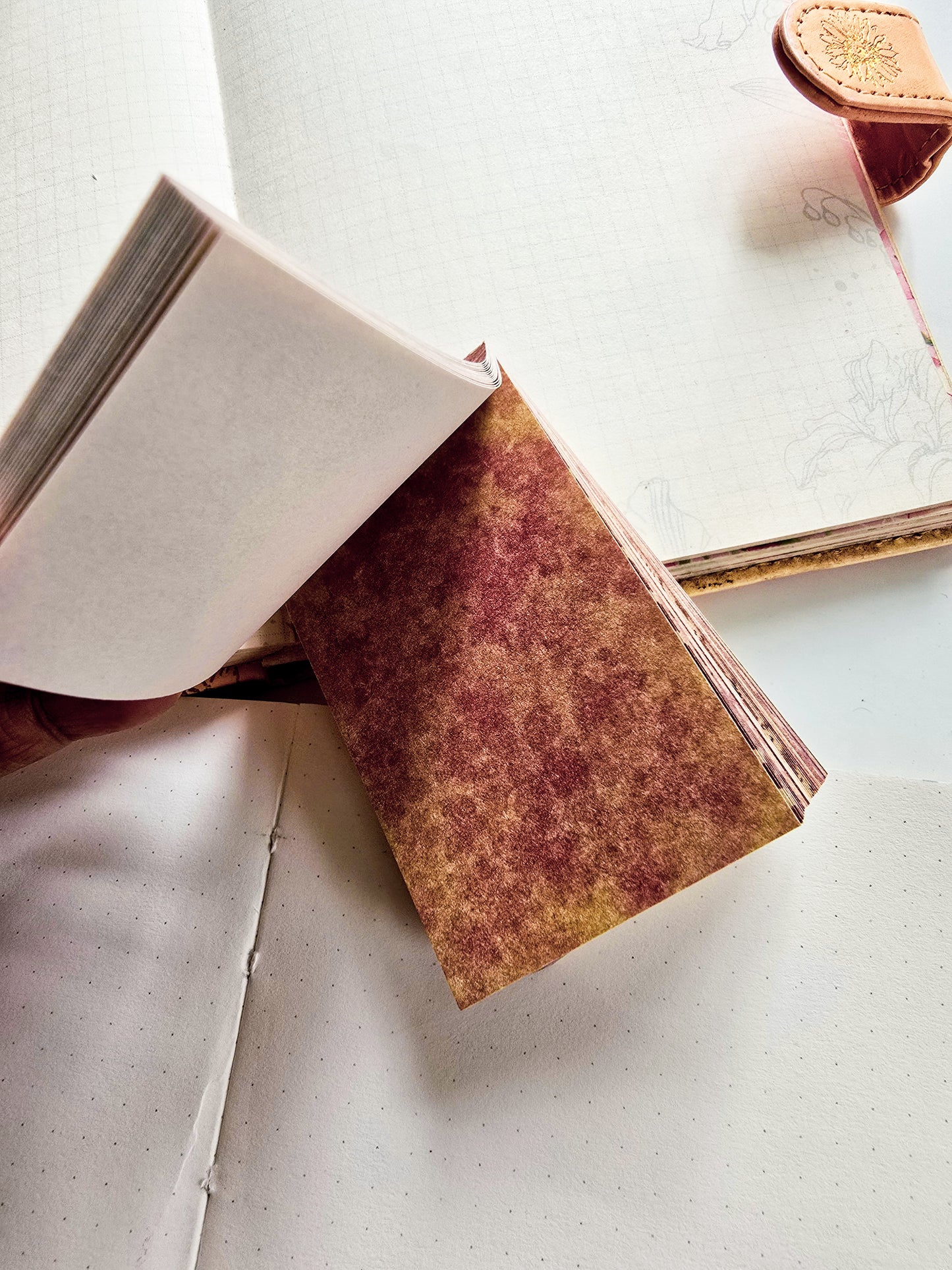 SYZM-602 | Vintage Journal Scrapbook Papers pad | 30 Designs | 30x2 Sheets | 80x50 mm