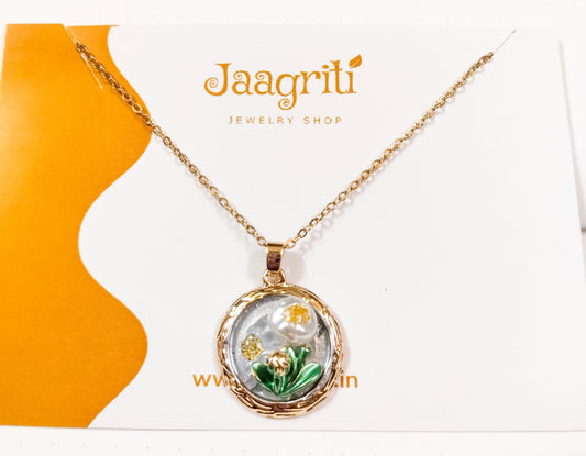 | 3D Floral Pendant Vintage Style Necklace |