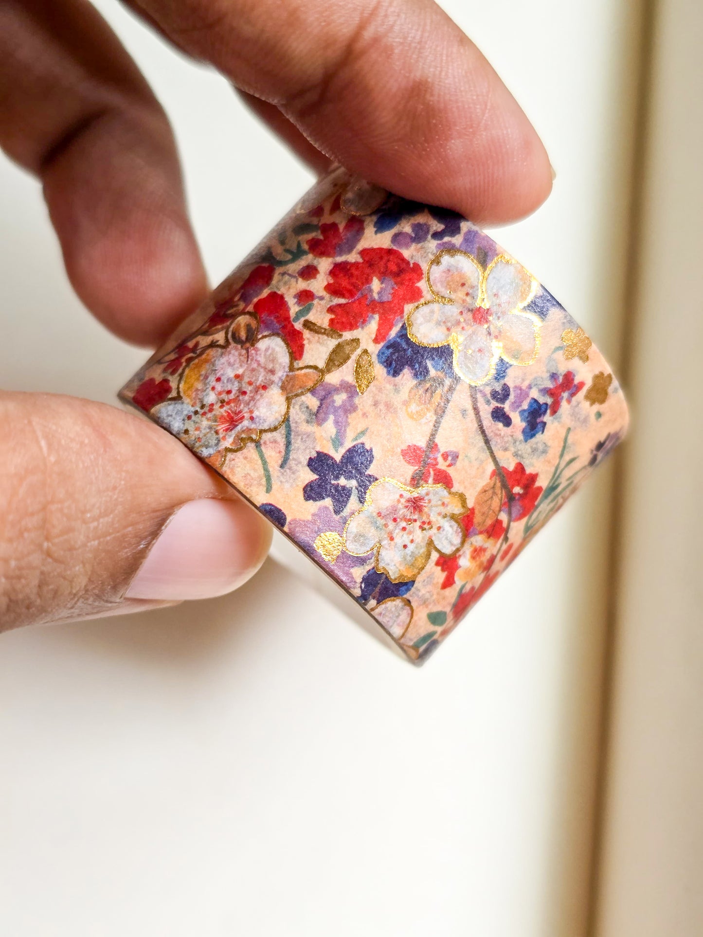 MG7836G | Appears To Be Decorative 1pcs Washi Tape With a Floral, Japanese-Style Design | 1.5mm
