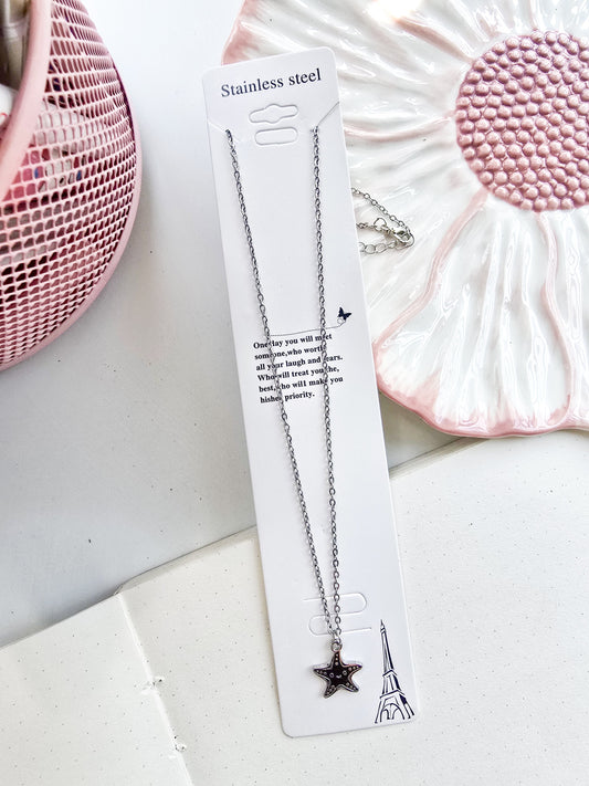 YJ-P4135 | Star Pendant Necklace Silver |