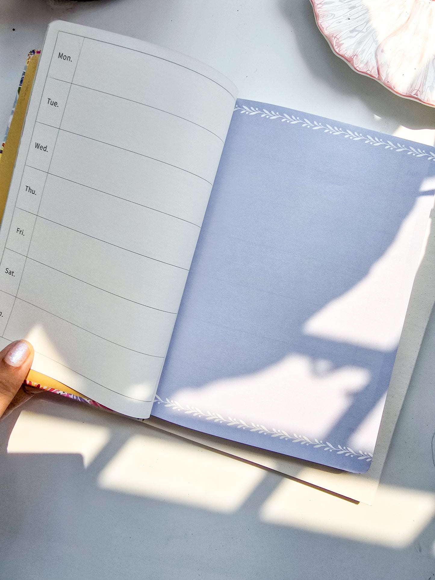 256 pages floral weekly monthly planner notebook | A5 |