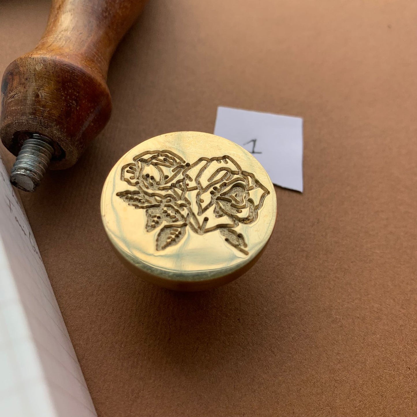 AW1 - Premium Seal Wax Stamp with Wooden Handle | 30mm Diameter
