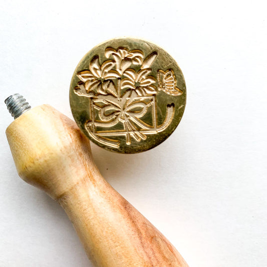 AW82 - 18B - Premium 3D Seal Wax Stamp with Wooden Handle | 30mm Diameter